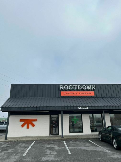 Office/Retail Space on Denny Avenue