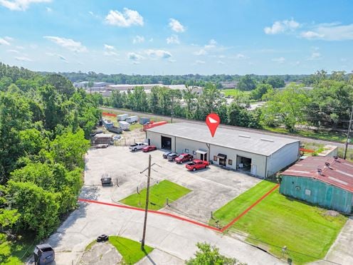 8% Cap 5 Year Sale-Leaseback with Yard