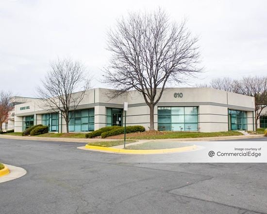 570 Herndon Pky