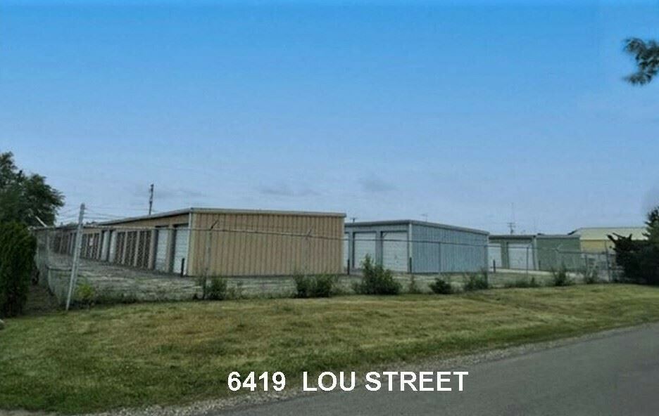 204 Self Storage Units