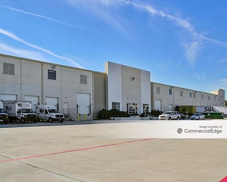 Photo of commercial space at 531 Portwall Street in Houston