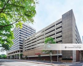 White Plains Plaza