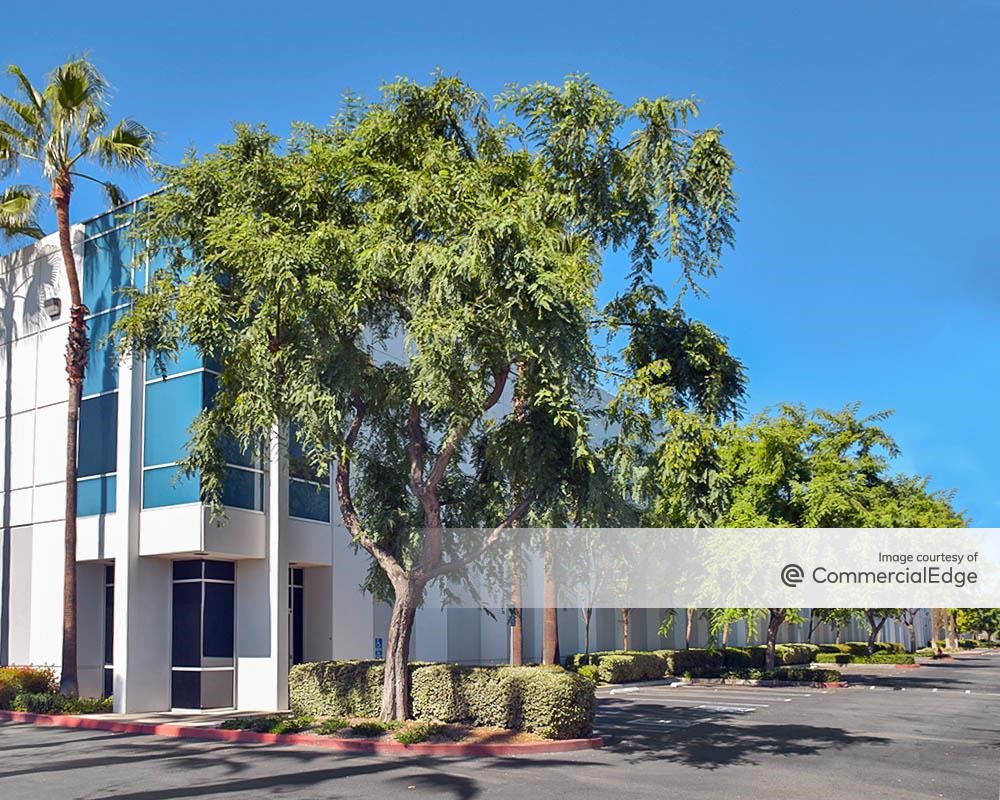 1211 Miller St, Anaheim, CA 92806-1933