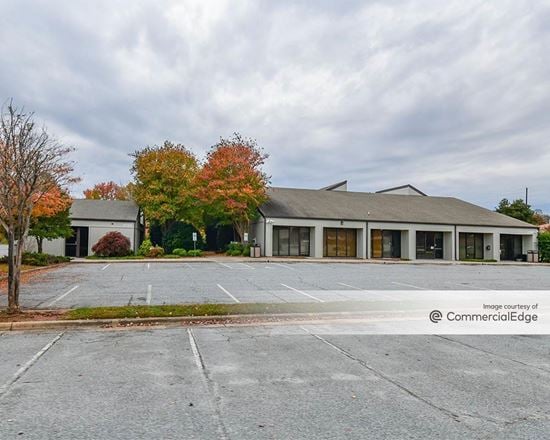 Executive Square Shopping Center & Office Park