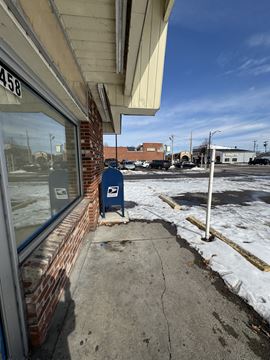2458 Delaware Ave - 2,814+/- SF Retail Space