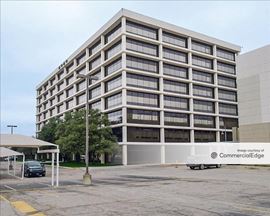6060 North Central Expwy