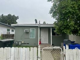 695 W 17th Street