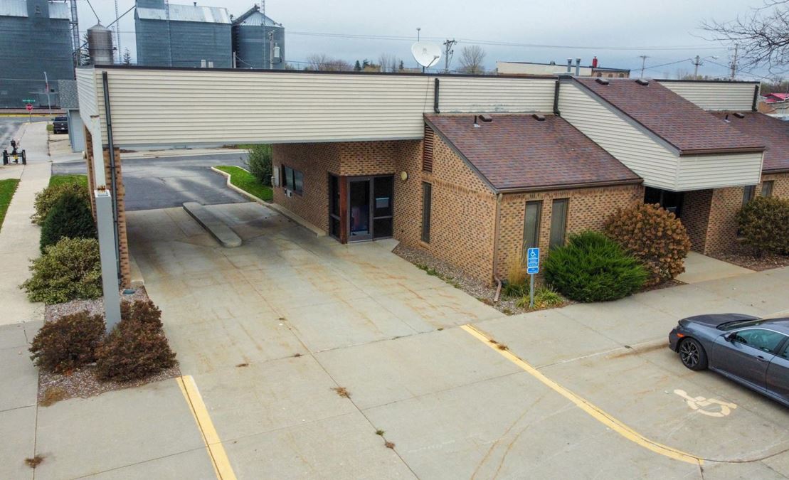 FOR SALE OR LEASE  Freestanding Office Building in Downtown Eyota - 27 2nd St SW