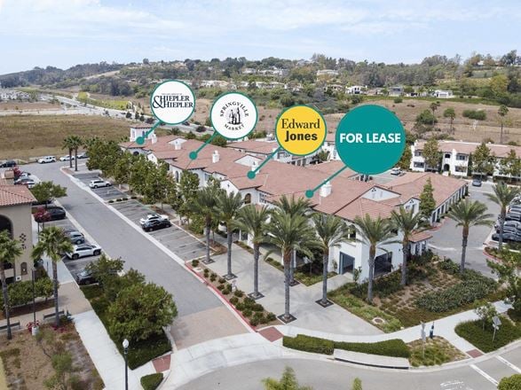 END-CAP NEWLY BUILT RETAIL | Camino Tierra Santa Nr 101 Highway