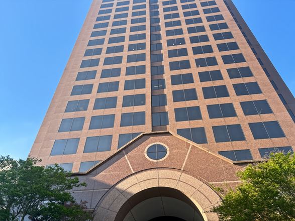 VA, Norfolk - Dominion Tower