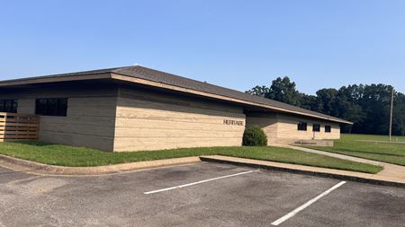 Photo of commercial space at 2900 S Main St in Searcy