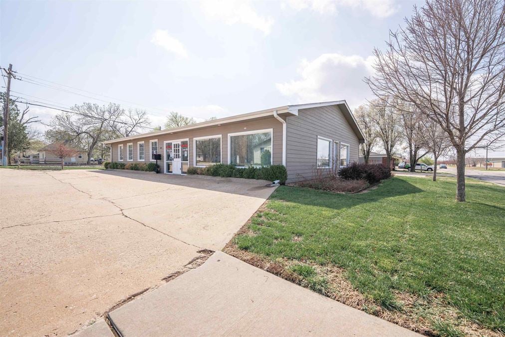 1005 W South St
