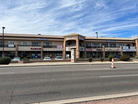 Retail space for Rent at 2625 E Greenway Pkwy in Phoenix