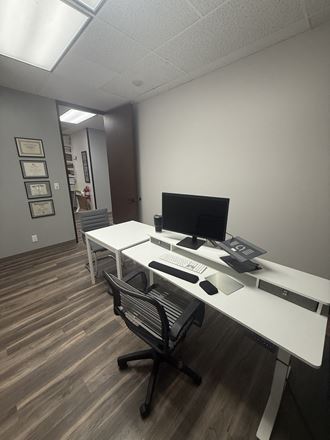Northwest Crossing II - Sublease Suite 195