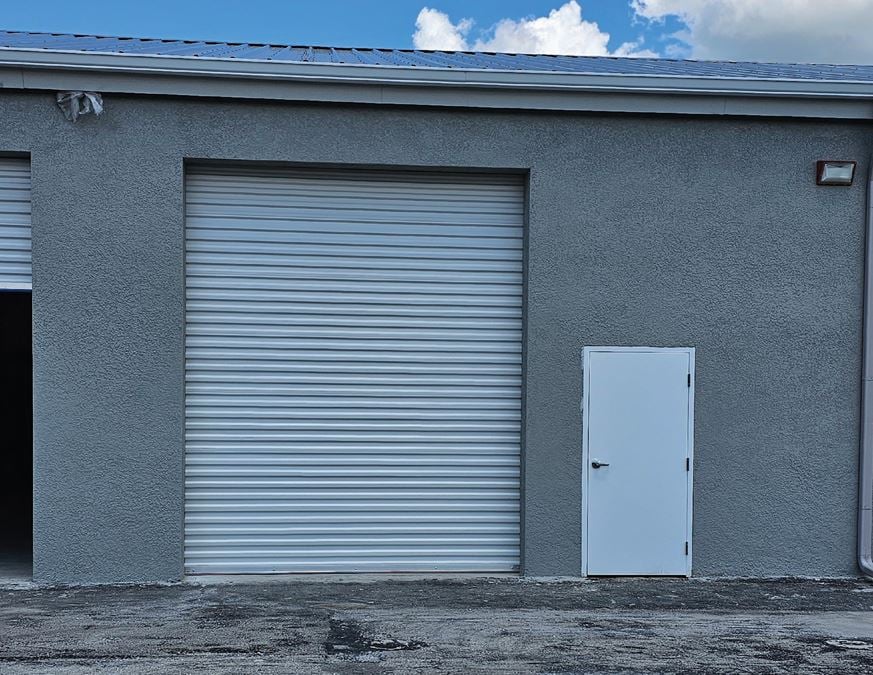 Flex Space with Outdoor Storage Available For Lease