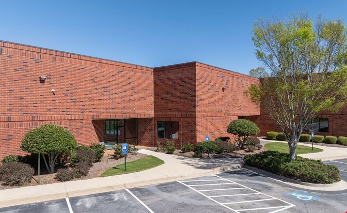 2192 Eastview Parkway Northeast