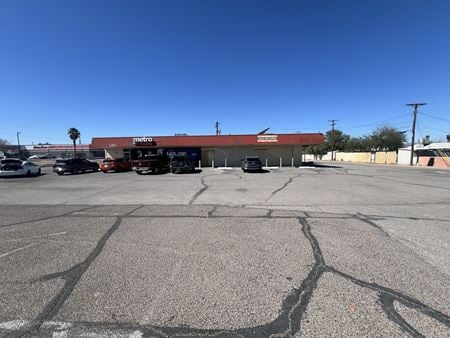 Retail space for Rent at 6416 S 12th Ave in Tucson