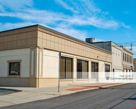 Office space for Rent at 2401 - 2425 James Street in Syracuse