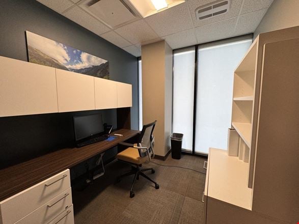 1414 West 4th St - For Lease