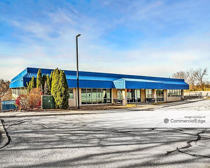 1504 NW Vivion Road 1504 NW Vivion Road Office Building