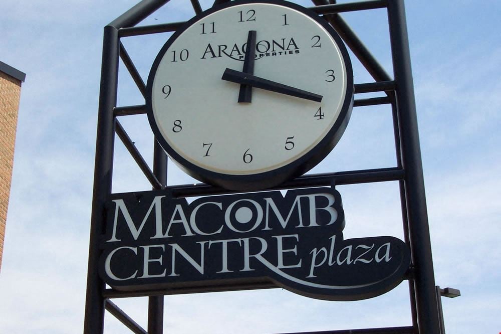 Macomb Centre Plaza