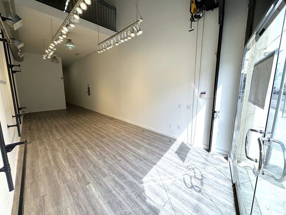 Fashion D. Commercial Lofts/Showrooms