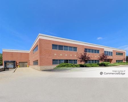 Office space for Rent at 111 Tri-County Pkwy in Cincinnati