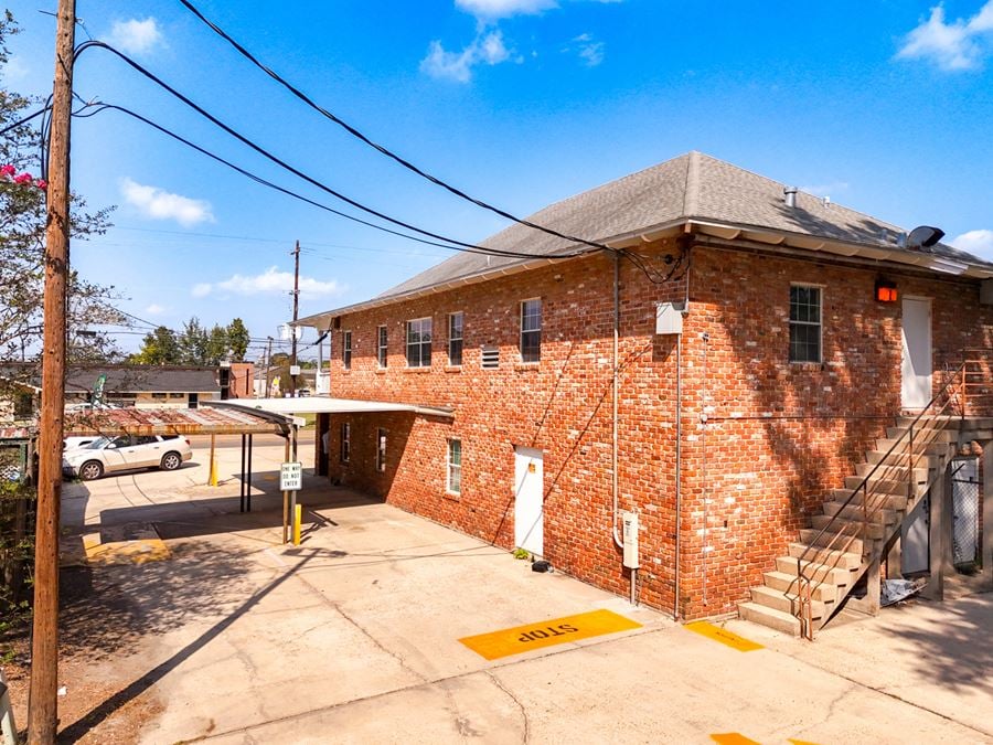 ±5,624 SF Two-story Office Building in Mid-City