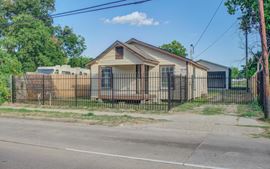 1051 W Little York Rd, Houston, TX 77091