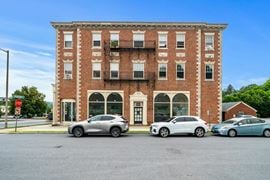 348A & 348B N Main St
