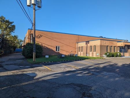 Industrial space for Rent at 300 W Commercial Ave in Moonachie