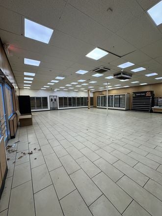 2458 Delaware Ave - 2,814+/- SF Retail Space