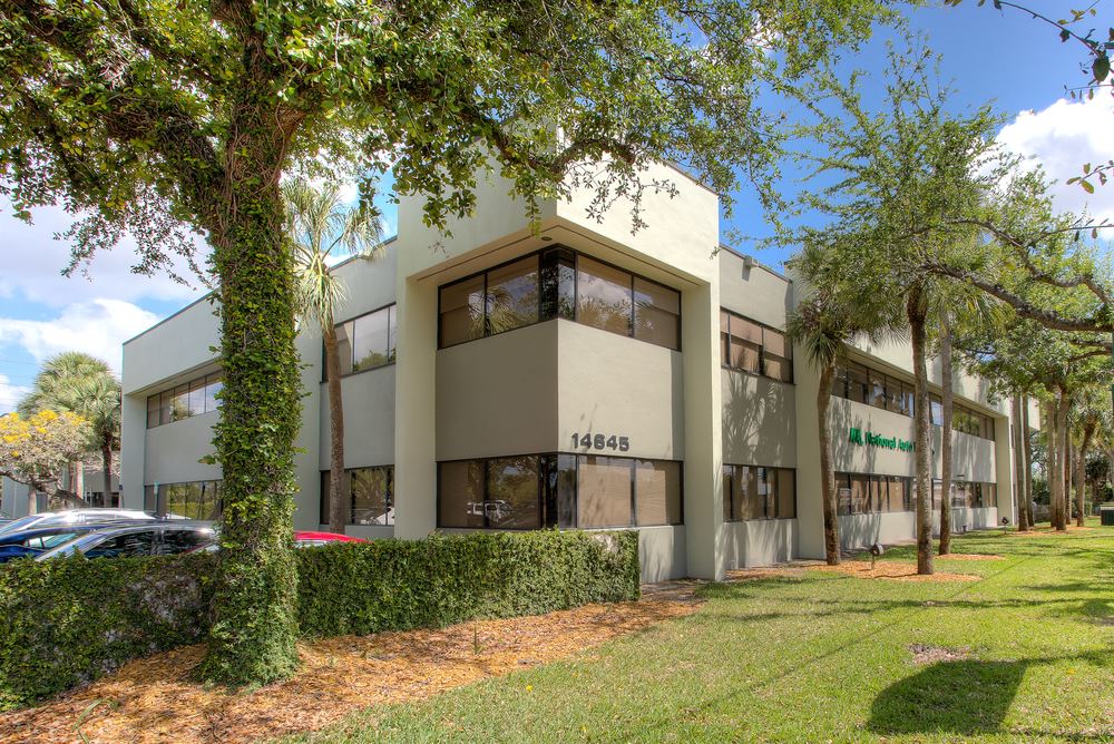 Fairway III Corporate Center 14645 NW 77th Avenue, Miami