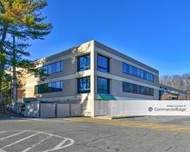 321 Commonwealth Road