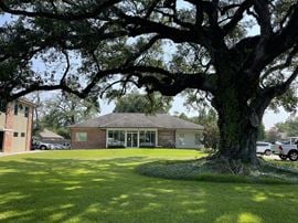 High End Medical Office on Airline Hwy.