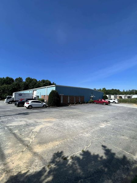 Commercial space for Sale at 2362 S Pine St in Spartanburg