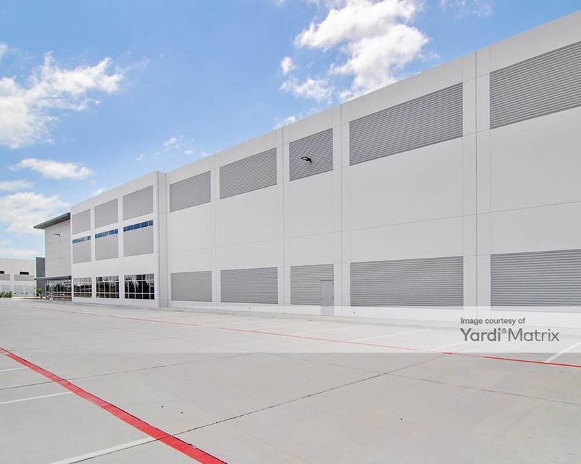 Gateway Logistics Center Building 5 2600 Market Street