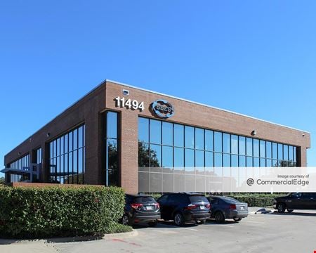 Commercial space for Rent at 11494 Luna Road in Farmers Branch
