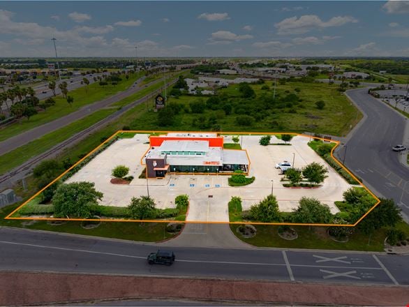 6,023 SF Restaurant Space for Lease