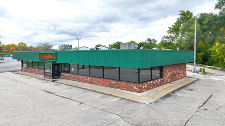 Photo of commercial space at 2610 Center Ave. in Bay City