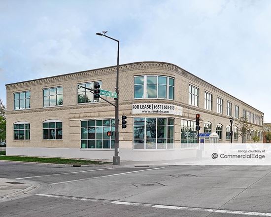 1000 University Avenue West