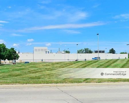 Commercial space for Rent at 701 32 Mile Road in Romeo