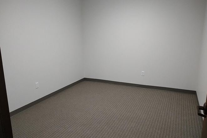 Workstyle Flexible Spaces - 7676 Hillmont