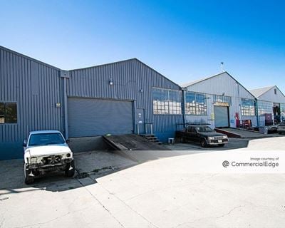 151 Old County Road & 642 Quarry Road