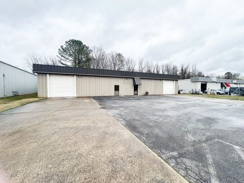 1795 Sportsman Ln NW