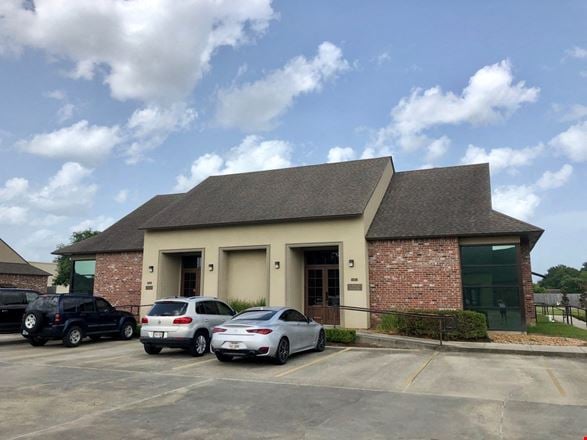 Bldg J: Garden Style Office For Lease