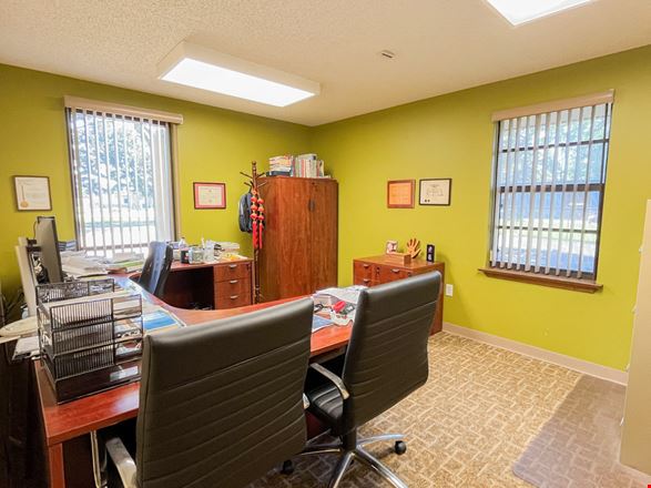 Freestanding ±10,000 SF Office on O’Neal for Sale and Lease