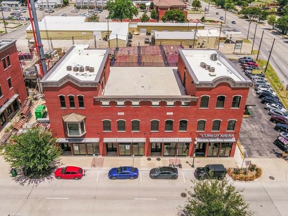 305 E Virginia St
