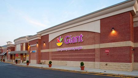 Retail space for Rent at 3-15 Lee Airpark Dr in Edgewater