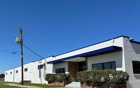 Industrial space for Sale at 9008 Sovereign Row in Dallas